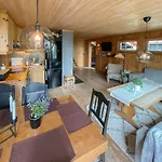 別荘 Enjoy Traditional, Norwegian Coziness Traut